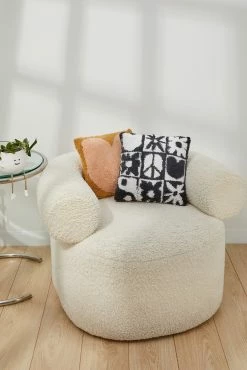 Typo Tufted Get Cushy Cushion 3 Typo Tufted Get Cushy Cushion -Cotton On Shop 1684967 04 1 scaled